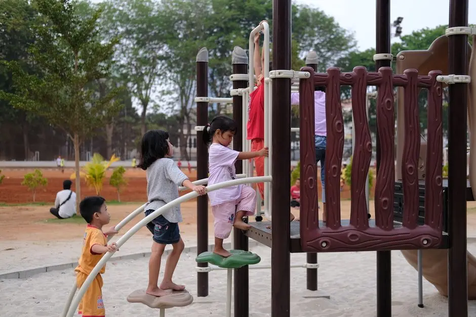 Community at SUNTECK SIGNIA OCEANS, Sector 10A, Airoli, Navi Mumbai