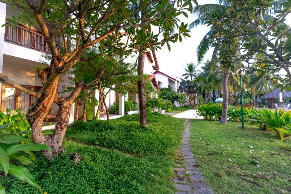 Greens & Outdoors at SUNTECK SIGNIA OCEANS, Sector 10A, Airoli, Navi Mumbai